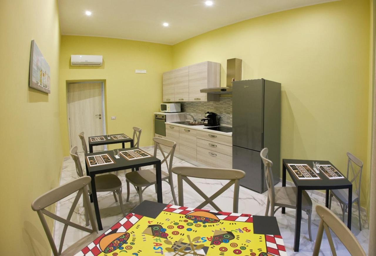B&B Dint 'O Core E Napule Napoli Esterno foto