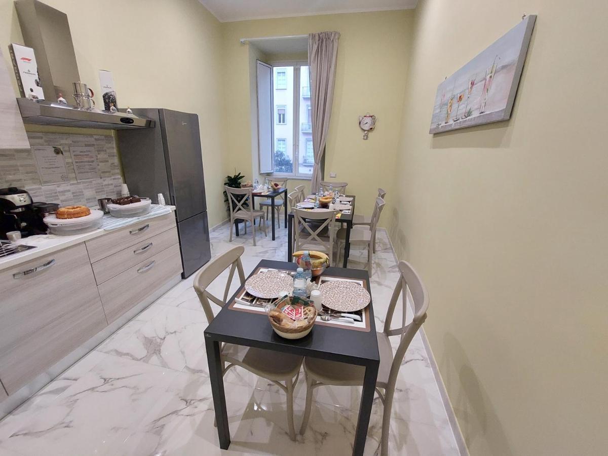 B&B Dint 'O Core E Napule Napoli Esterno foto